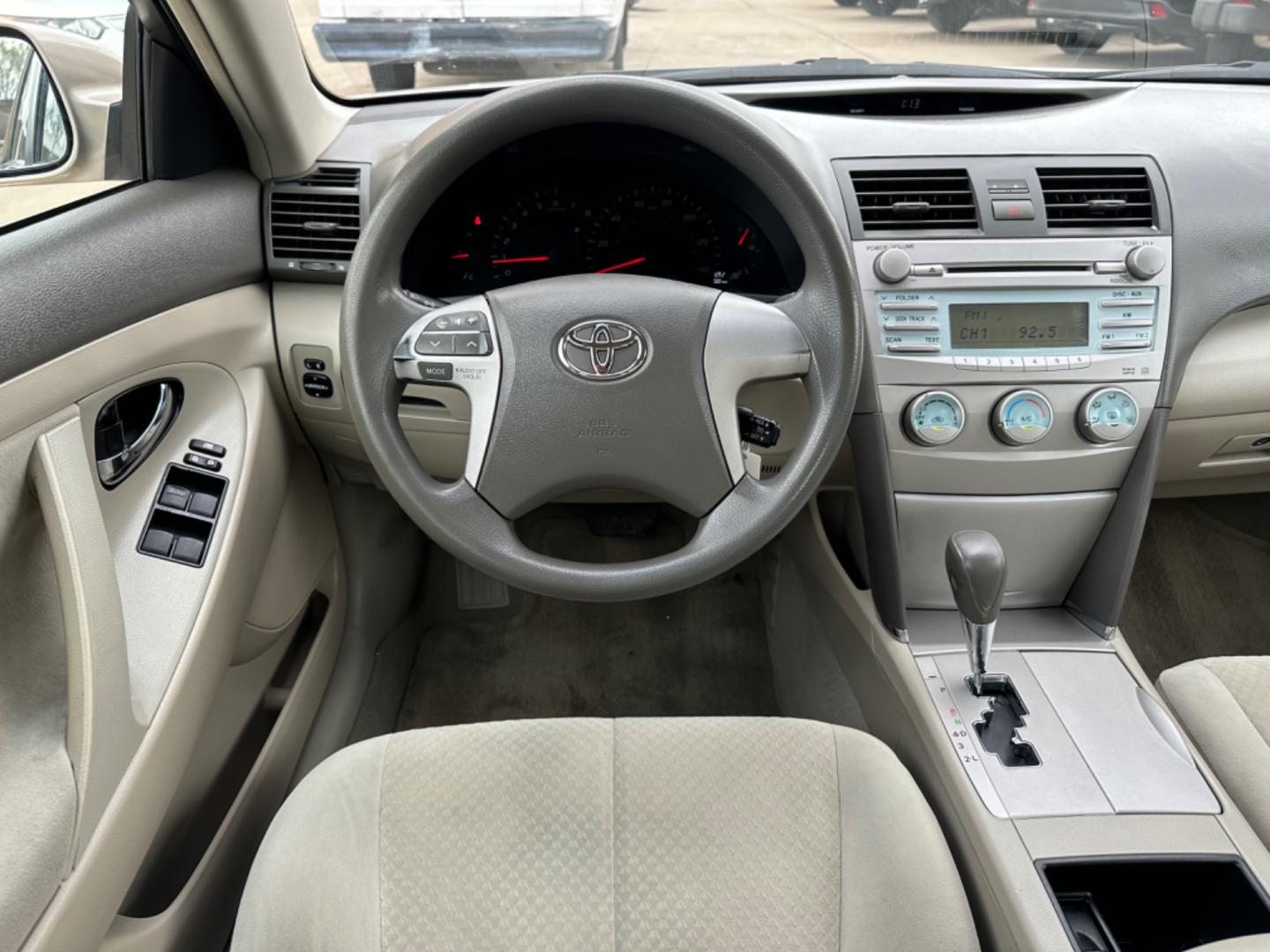 2007 Beige /Beige Toyota Camry LE (4T1BE46K47U) with an 2.4 engine, Automatic transmission, located at 1501 West 15th St., Houston, 77008, (713) 869-2925, 29.797941, -95.411789 - Photo#6